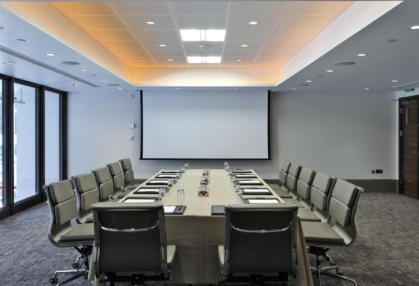 هتل Leonardo Royal  London Tower Bridge