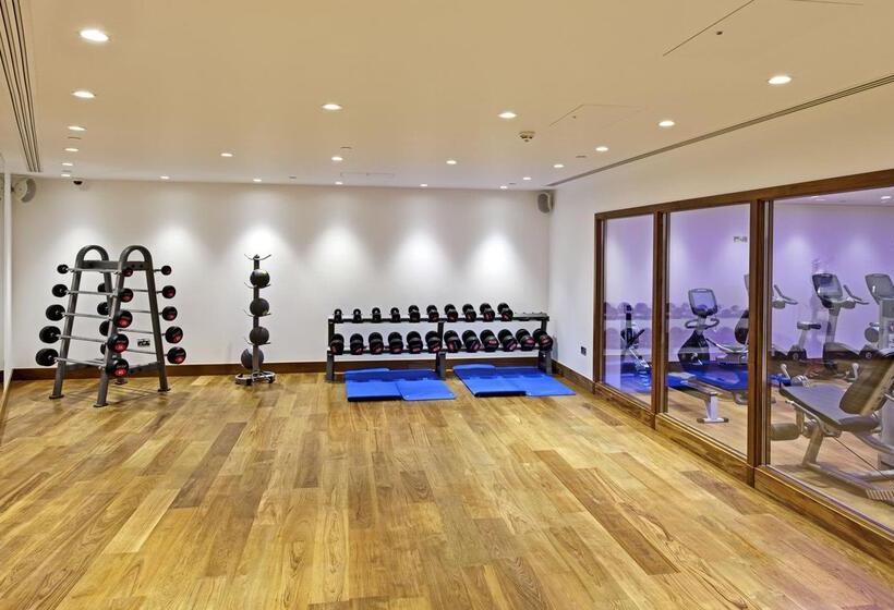 هتل Leonardo Royal  London Tower Bridge