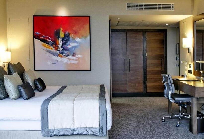 هتل Leonardo Royal  London Tower Bridge