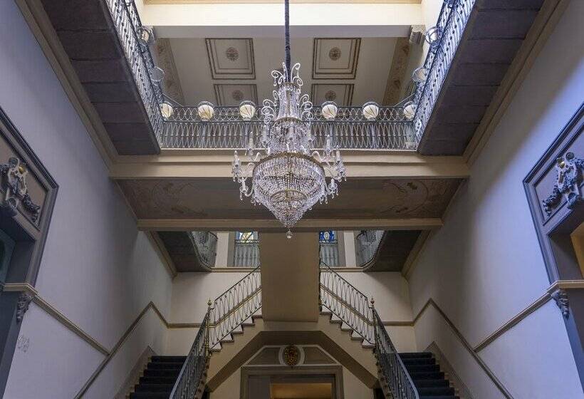 هتل Palacio Julio