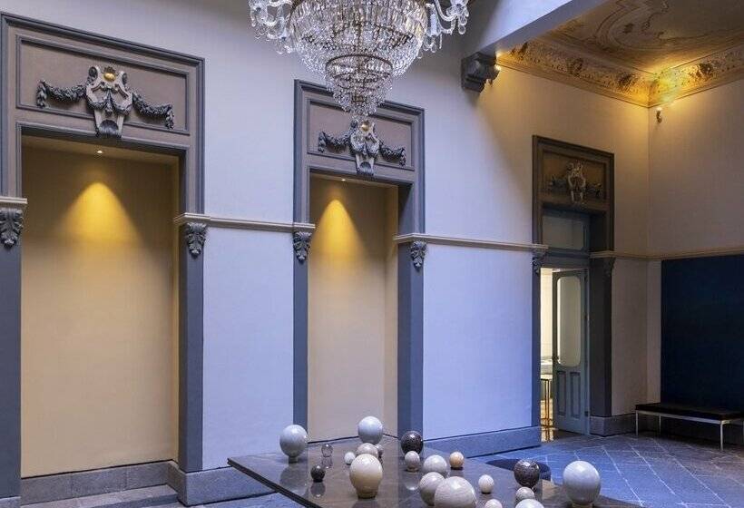 هتل Palacio Julio