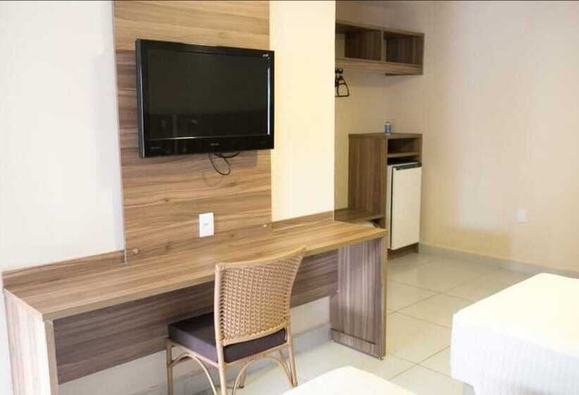 בית מלון כפרי Primar Plaza