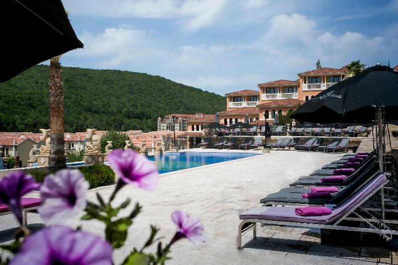 هتل Royal Castle Design & Spa
