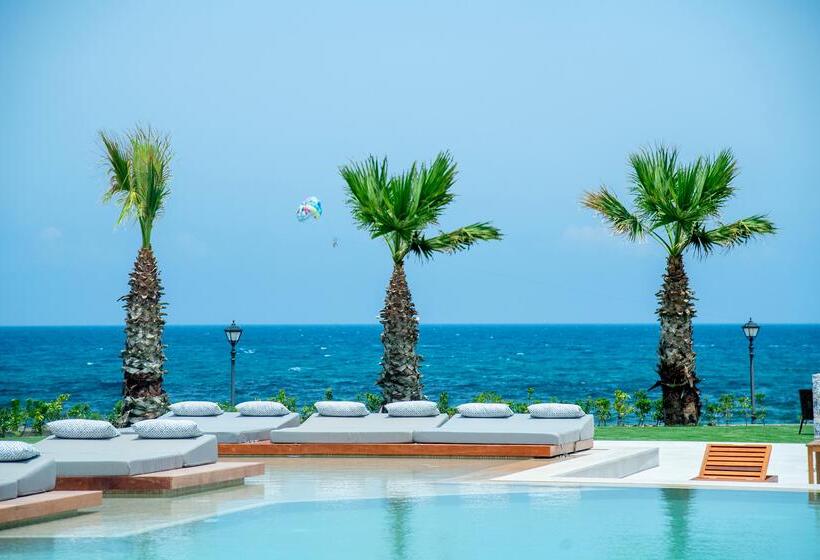هتل Senseana Sea Side Resort & Aquadventure
