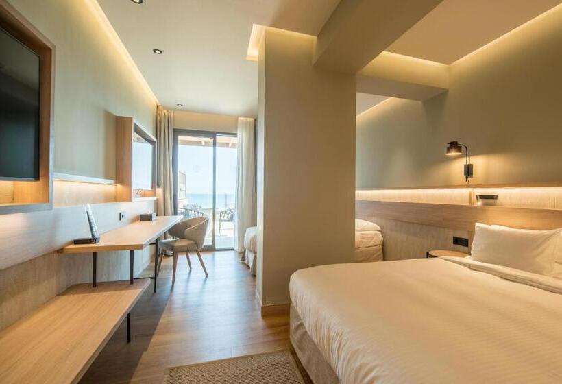 هتل Senseana Sea Side Resort & Aquadventure