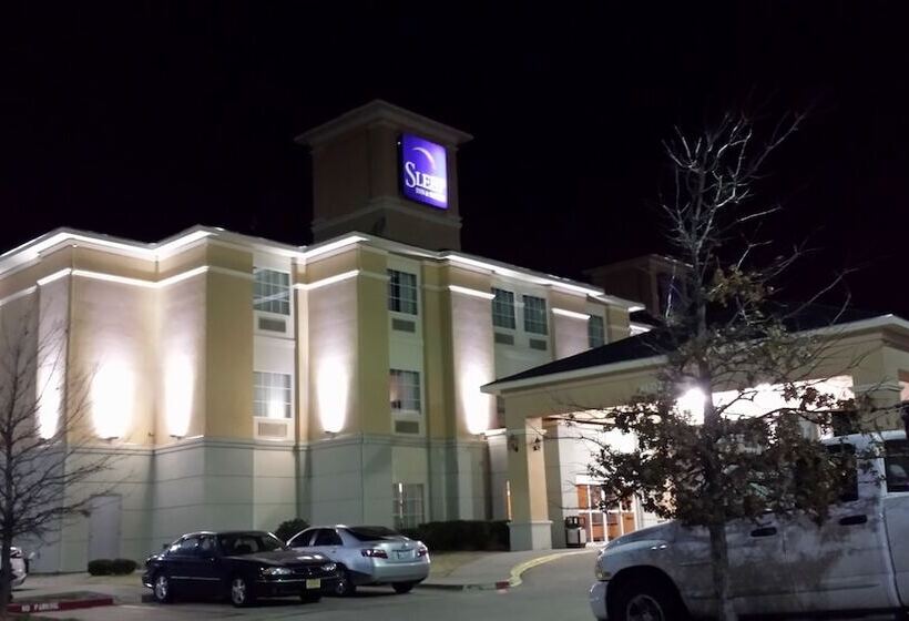 בית מלון כפרי Sleep Inn & Suites University