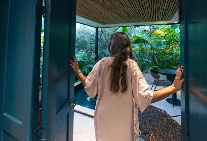 هتل Termales El Otoño