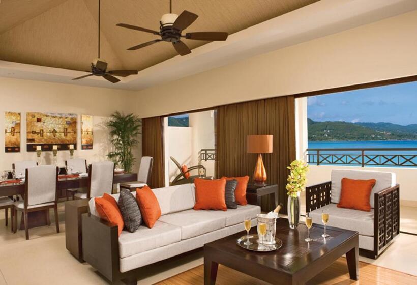 استراحتگاه Secrets Wild Orchid