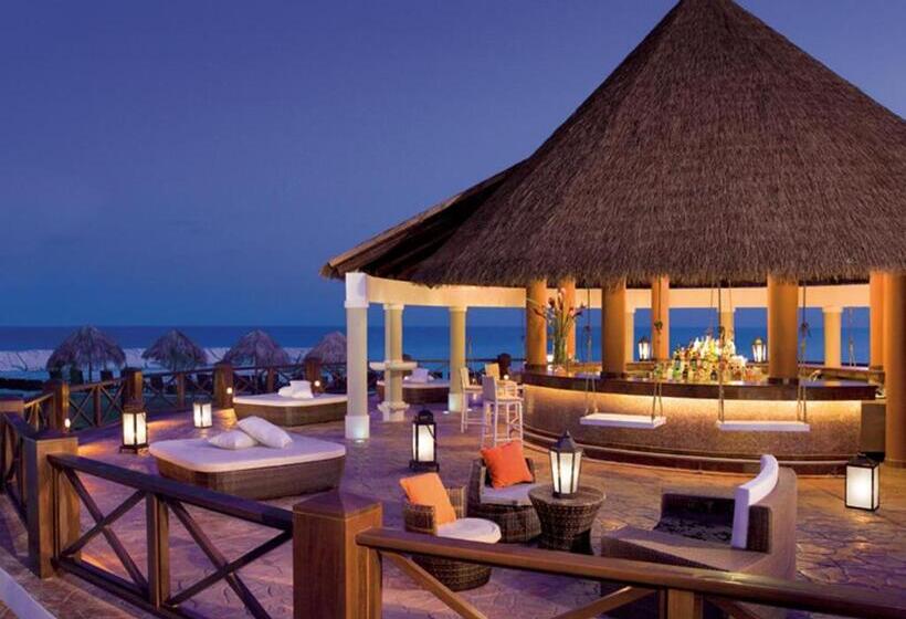 استراحتگاه Secrets Wild Orchid