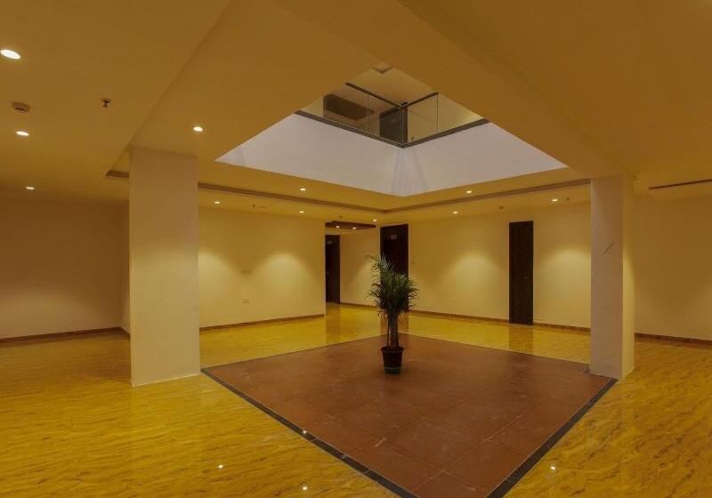 Отель Sarovar Portico Somnath