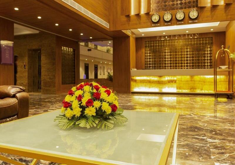 Отель Sarovar Portico Somnath