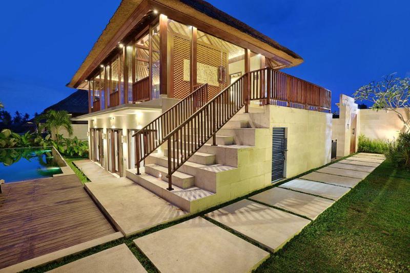 Отель Khayangan Kemenuh Villas By Premier Hospitality Asia