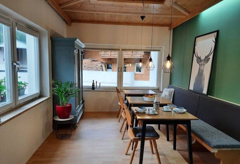 Пансион Gästehaus Enzian