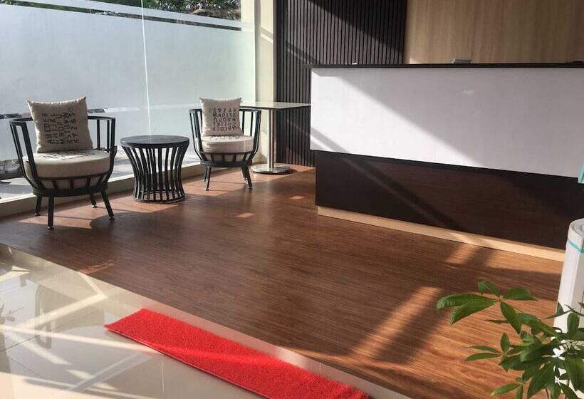 پانسیون Royal Guesthouse Bandar Lampung