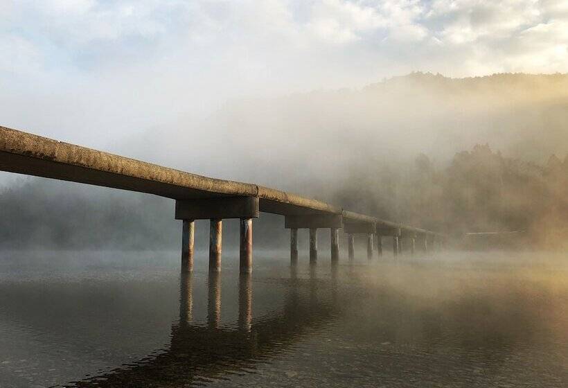 بنسيون Shimanto Riverside Hideaway
