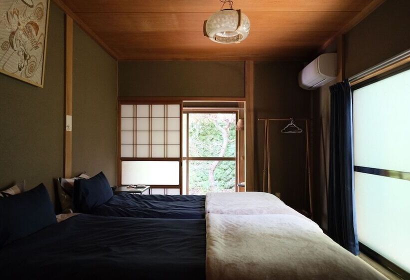 بنسيون Shimanto Riverside Hideaway