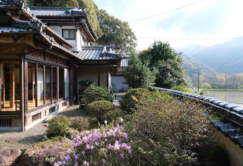 بنسيون Shimanto Riverside Hideaway