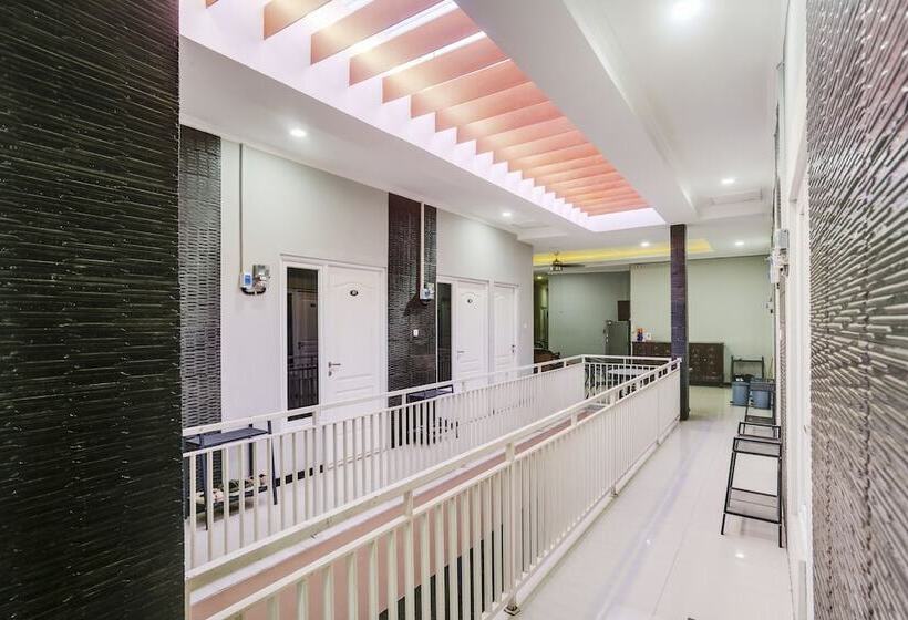 هتل Griya Loka 1 Syariah Near Rsud Dr Kariadi Mitra Reddoorz