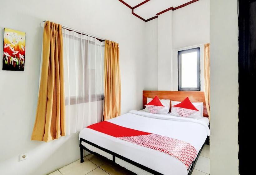 هتل Oyo 90048 Teratai Bekasi Guesthouse