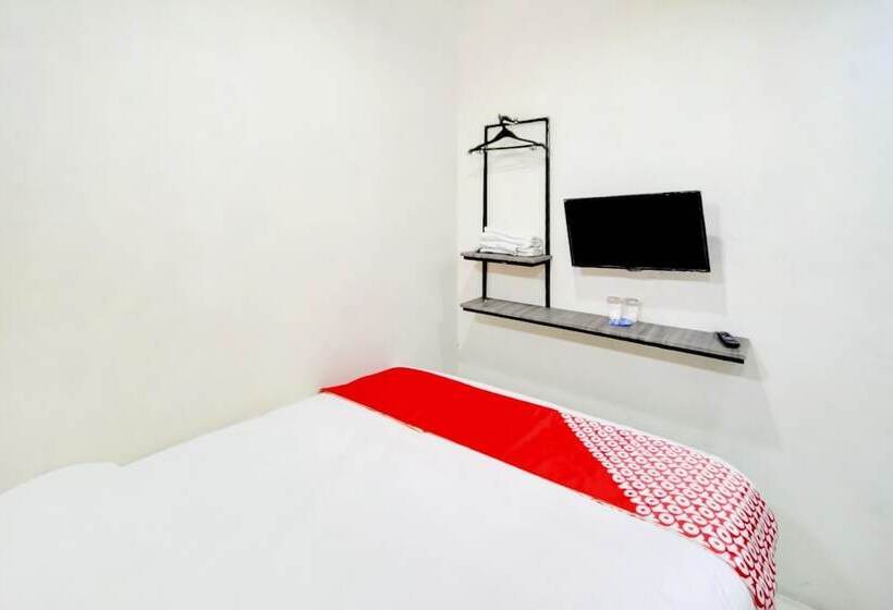 هتل Oyo 90048 Teratai Bekasi Guesthouse