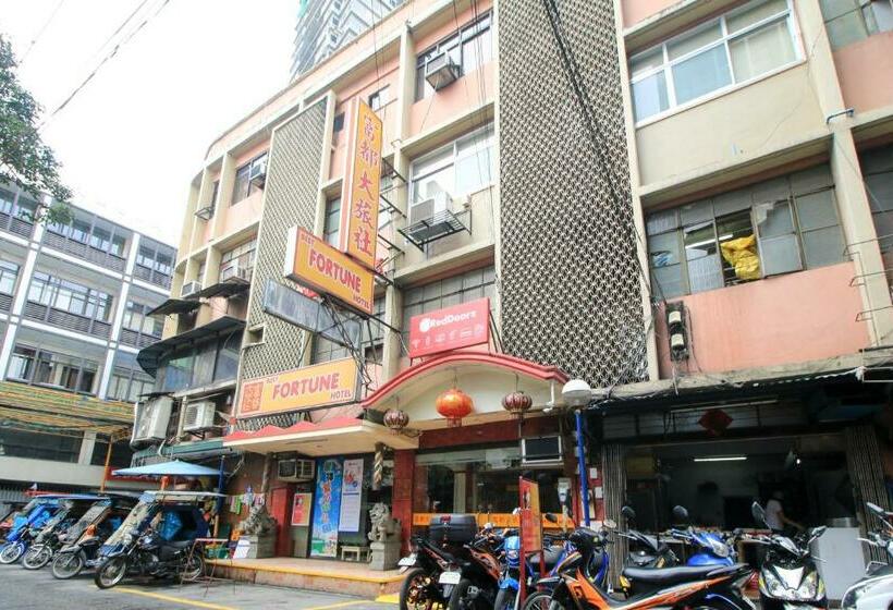 هتل Reddoorz Plus @ Chinatown Binondo