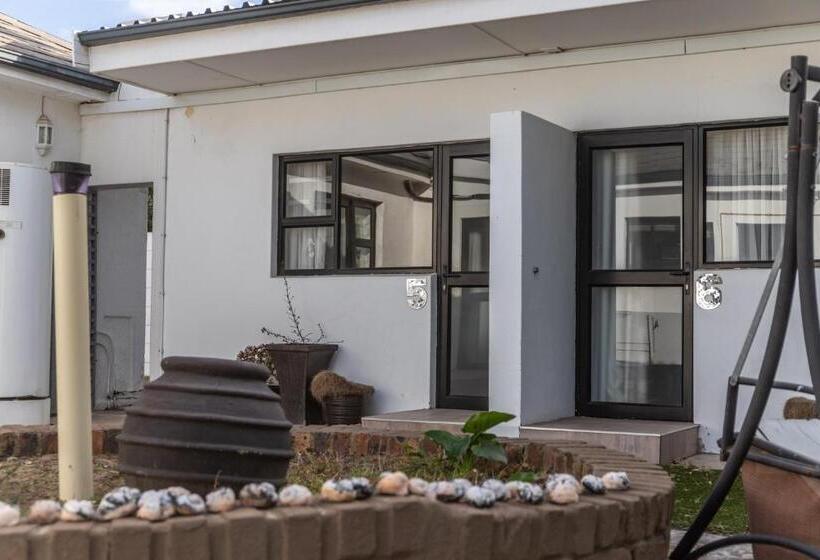 هتل Cashmere Suites