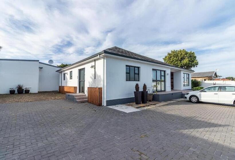 هتل Cashmere Suites