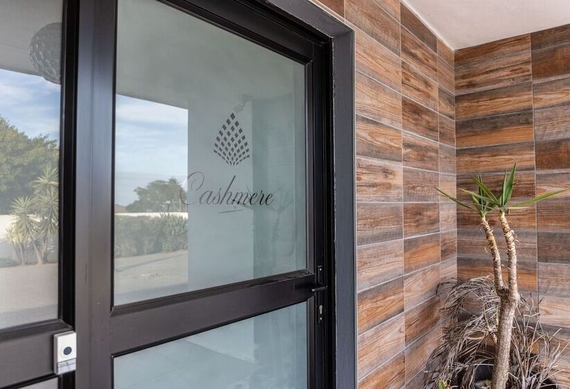 هتل Cashmere Suites