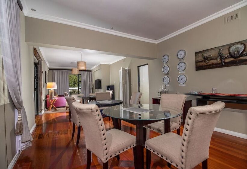 هتل Cashmere Suites