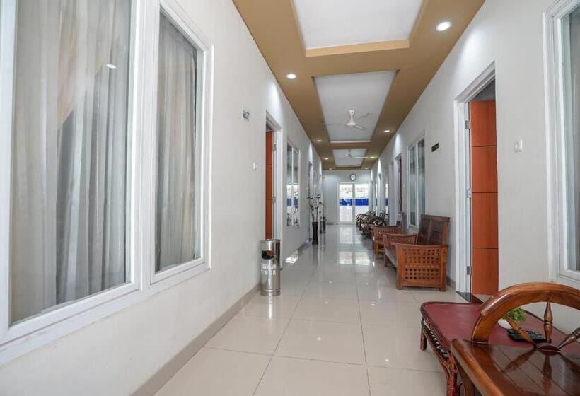 فندق Reddoorz Plus Near Palembang Airport 3