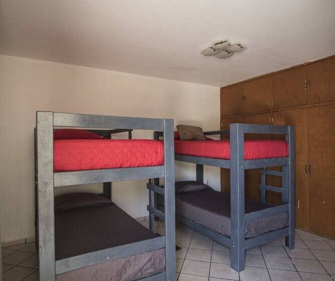 فندق Hostal Casa Zul