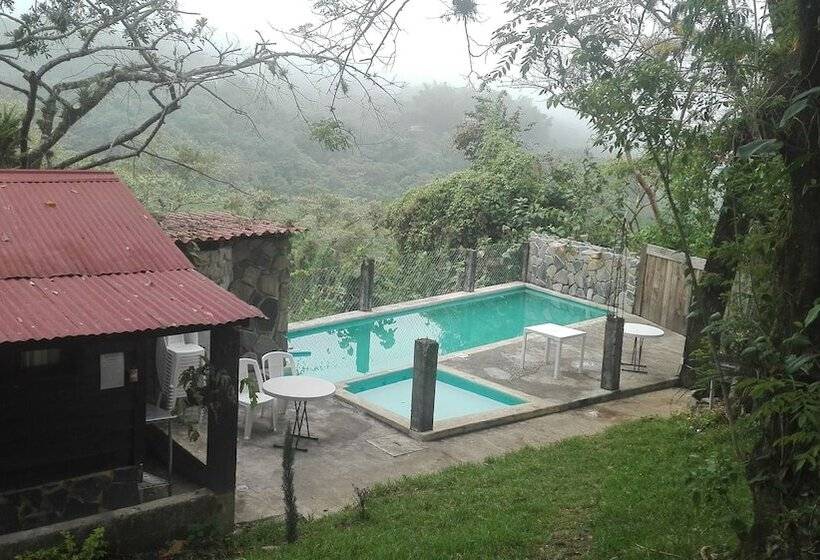 هتل Quinta Los Cedros
