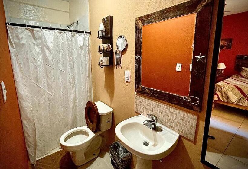 فندق West Refugio