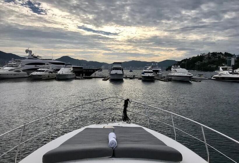 Otel Yate De Lujo En Acapulco