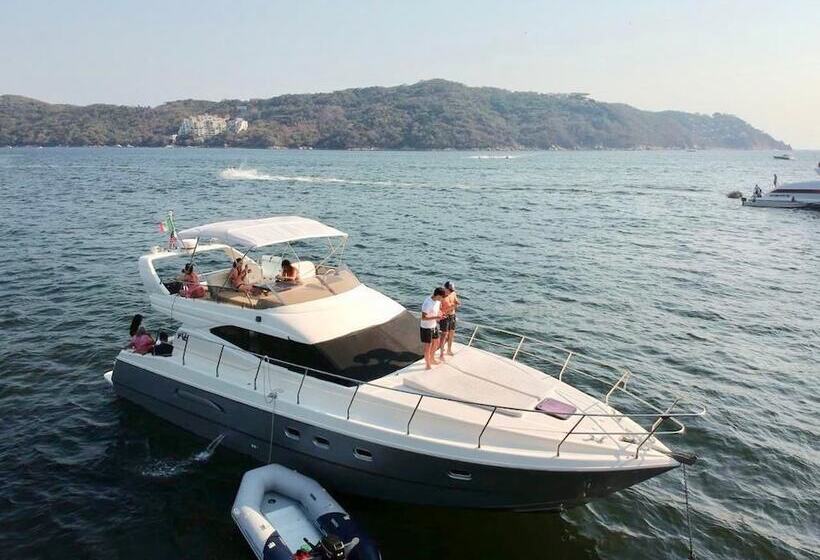 Otel Yate De Lujo En Acapulco