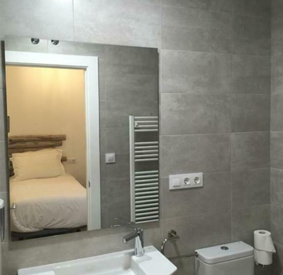 膳宿费 Hostal Gargal