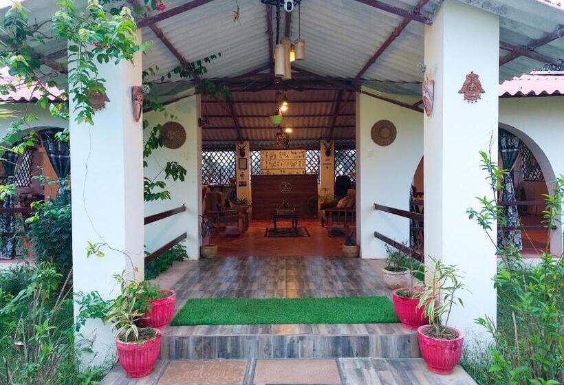 ホテル Grand Narmada Jungle Homestay Resort Bandhavgarh