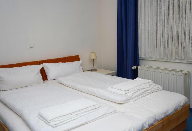 Itm Hotel Bettkästchen Am Sachsenwald