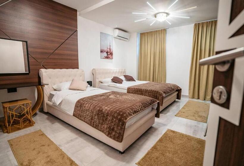 Magico Rooms & Apartments