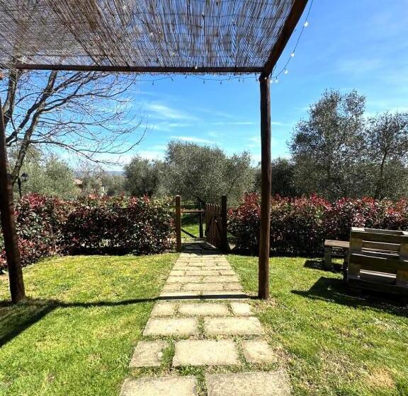 فندق Agriturismo Poggio Degli Ulivi