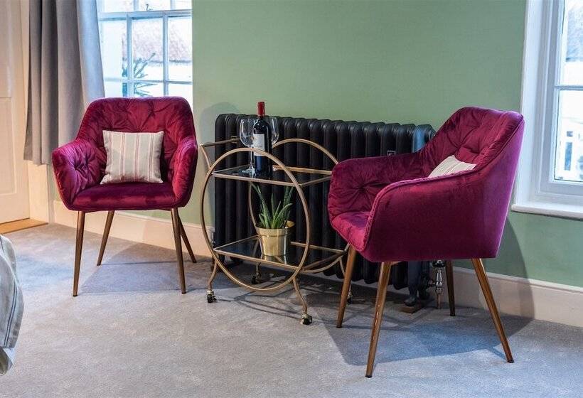 فندق The Boarding House