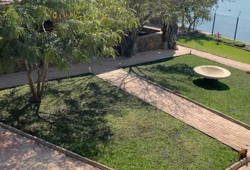 Resort Riviera Wansela Beach Hotel By Colibri