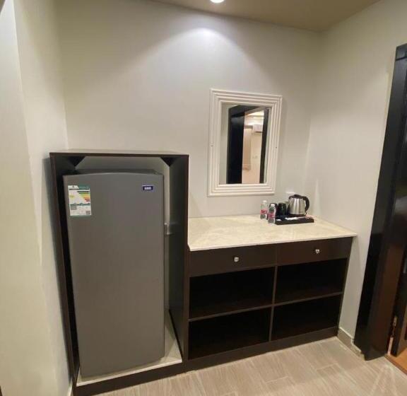 فندق ادوماتو Adomato