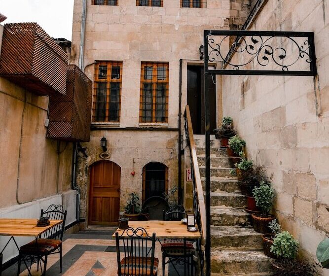 تختخواب و صبحانه Doğanbey Konaği