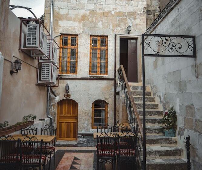 تختخواب و صبحانه Doğanbey Konaği