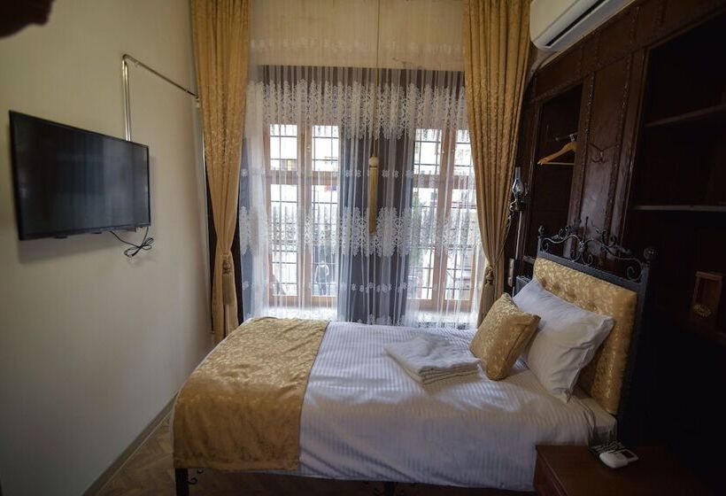 تختخواب و صبحانه Doğanbey Konaği