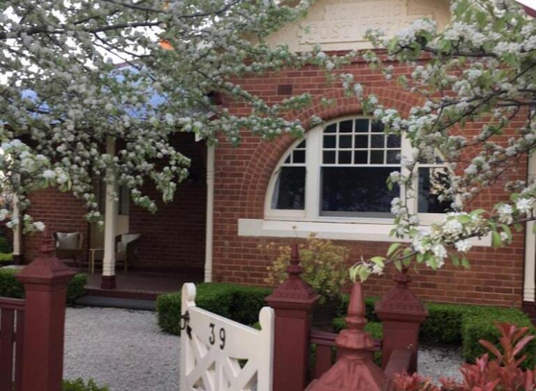 住宿加早餐  Howlong Old Post Office Luxury Suite