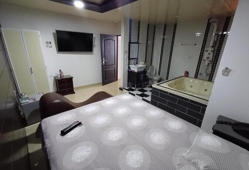 هتل Dulces Sueños