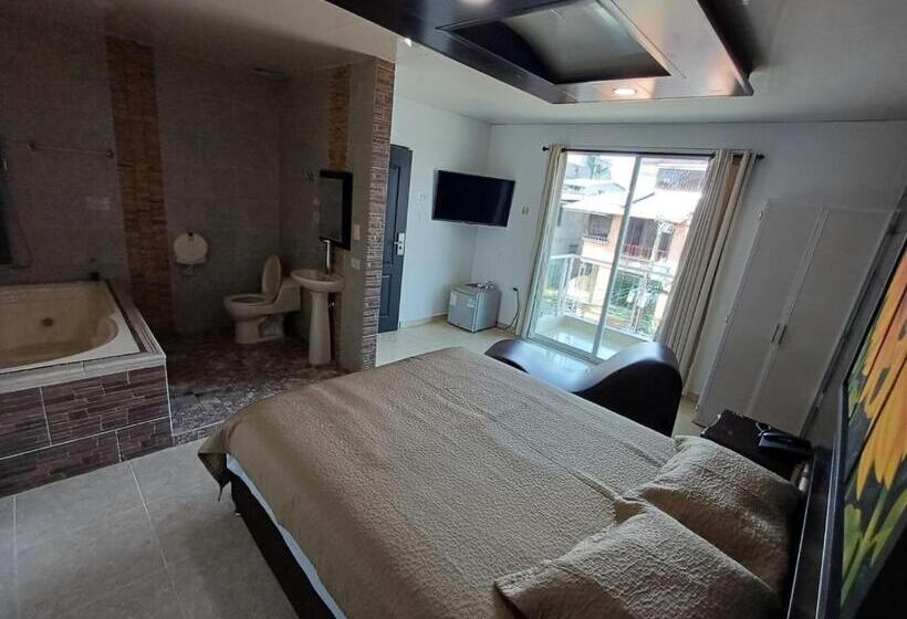 هتل Dulces Sueños