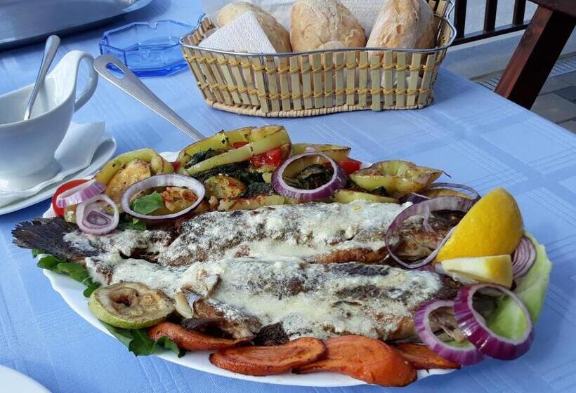 پانسیون Prenoćište I Restoran Ihthis